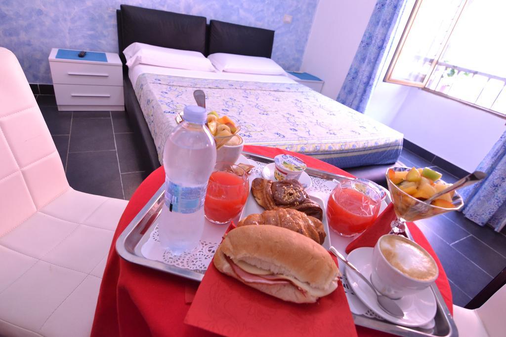 โจ สวีท Bed & Breakfast โรม ภายนอก รูปภาพ